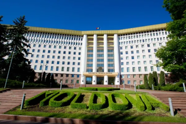 Parlamentul de la Chişinău a denunțat oficial „genocidul” rusesc din Ucraina. Cum a răspuns Opoziția