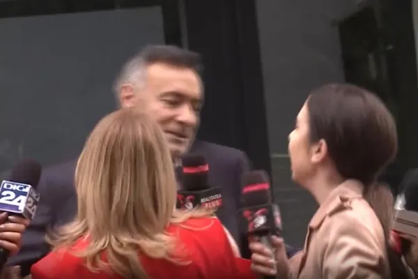 Florian Coldea, torpilat cu întrebări de Anca Alexandrescu, la sediul poliției din Voluntari. Reacția șoc a generalului negru când a dat ochii cu jurnalista - VIDEO