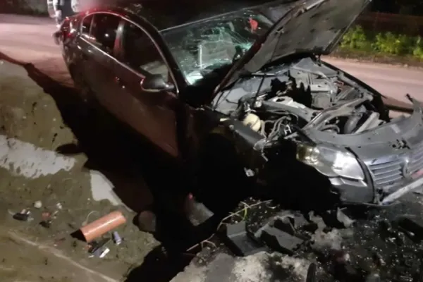 Accident grav în Giurgiu: Trei persoane grav rănite, o femeie a rămas încarcerată