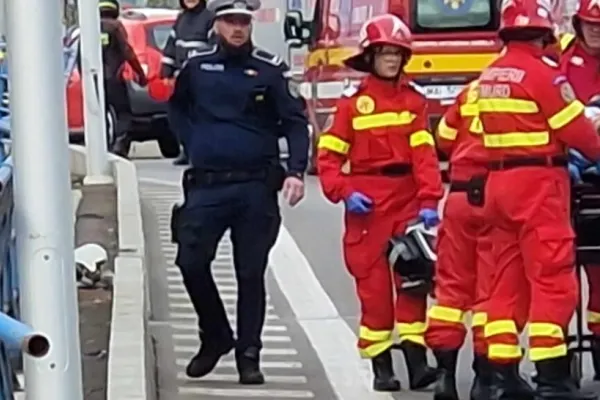 Accident grav pe o șosea din Mureș. 7 oameni au fost răniți după ce 3 mașini au fost implicate într-un accident
