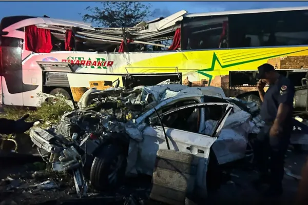 Tragedie rutieră în Turcia. Zece morți și zeci de răniți după un accident in lanț cu un AUTOBUZ - FOTO/VIDEO