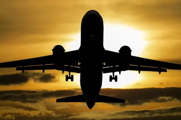 Accident grav: Un bărbat a căzut din avion pe aeroportul din Jakarta