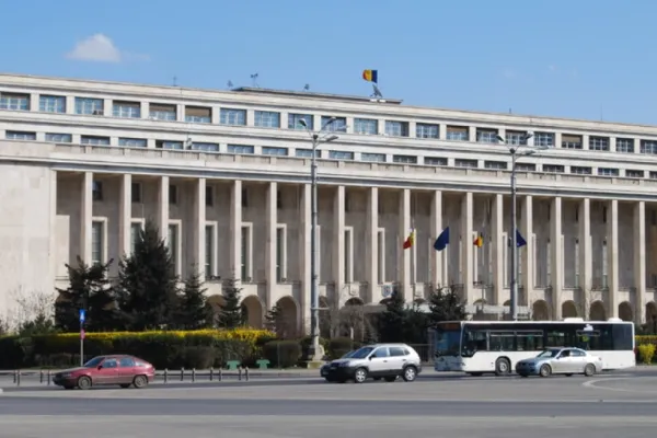 Zi decisivă pentru formarea Guvernului: PNL, USR și UDMR fac ultimele calcule înainte de desemnarea premierului