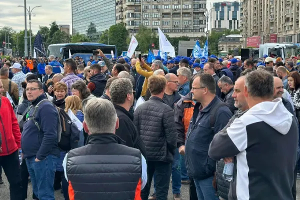 Proteste de amploare la ministerul care se ocupă de banii UE: „Avem responsabilităţi şi activitate complexă”