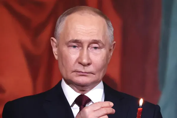 Hackerii au spart computerul unei rude a lui Vladimir Putin și au aflat noi informații despre starea sa de sănătate