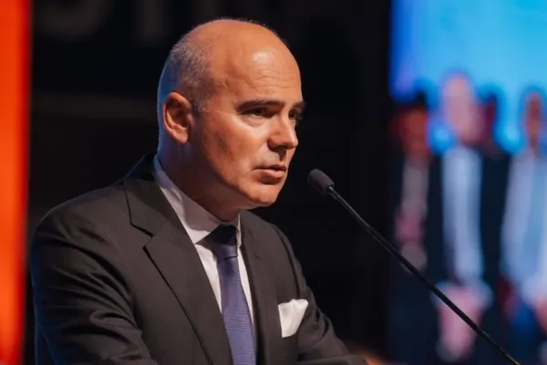 Rareș Bogdan, atacuri în rafală la adresa social-democraților Sorin Grindeanu și Mihai Tudose: „O să vă sfideze, o să vă ameninţe”