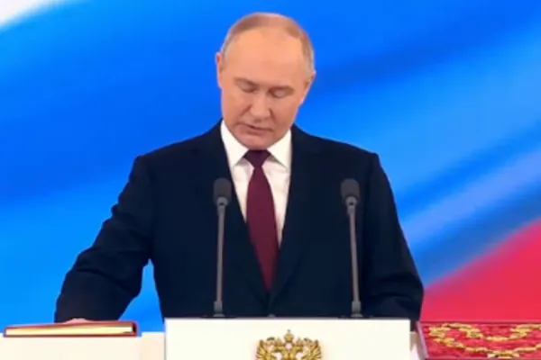Vladimir Putin a preluat pentru a cincea oară funcția de președinte al Rusiei. Momentul depunerii jurământului - VIDEO