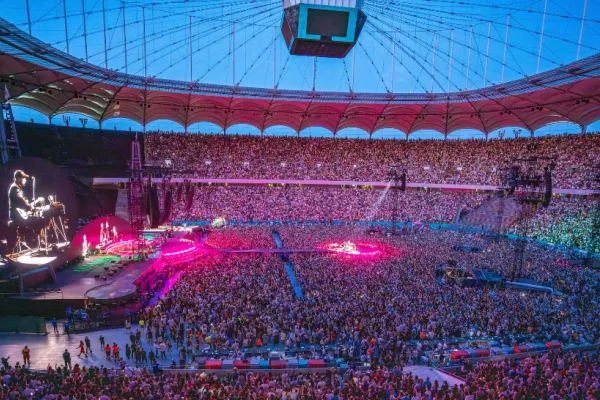 Vasile Bănescu, purtătorul de cuvânt al Patriarhiei, despre maneaua lui Babasha de la concertul Coldplay: "Patriotism zgomotos. Manelizat"