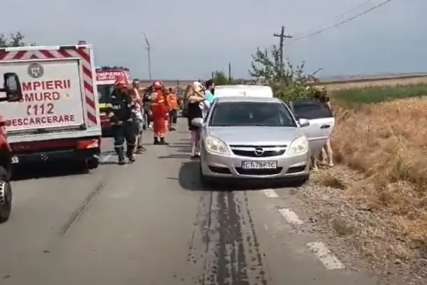 Carambol în Constanța. 5 autoturisme s-au accidentat, au fost implicate 18 persoane VIDEO