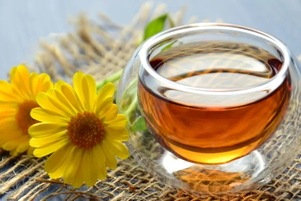 Longevitate în pahar. 3 băuturi simple care pot prelungi viața: sfatul experților în sănătate