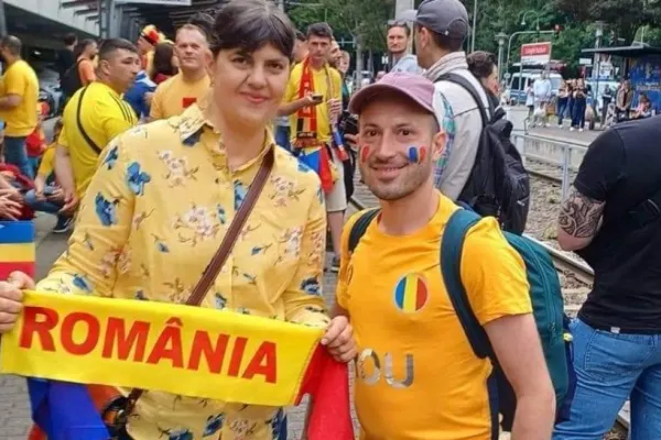 Laura Codruța Kovesi, surprinsă alături de suporterii români la meciul cu Belgia - FOTO