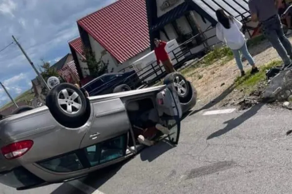 Accident spectaculos la Rânca, pe Transalpina. Martorii au crezut că este o scenă de film - FOTO