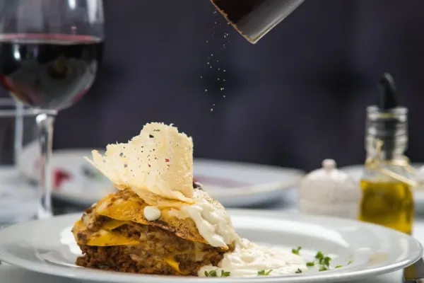 Ingredientul periculos folosit de majoritatea restaurantelor din România. Poate provoca cancerul