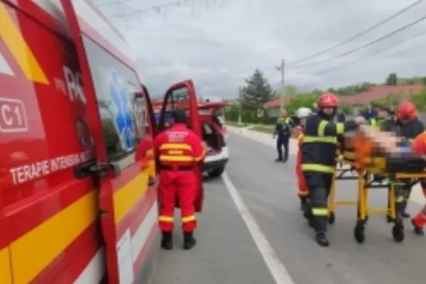 Accident rutier pe DN24. Impact puternic între un autoturism și o autoutilitară, soldat cu patru victime