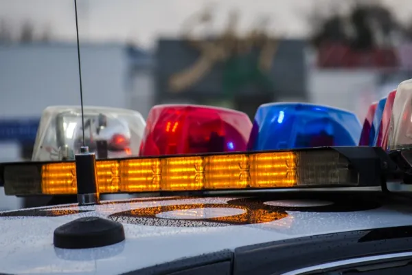Accident grav pe DN1 în judeţul Sibiu: O maşină a lovit un sens giratoriu şi s-a răsturnat! Două persoane au MURIT