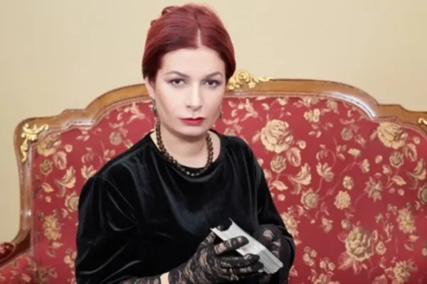 Vrăjitoarea lui Putin a fost arestată. Femeia făcea ritualuri ca să îl încarce cu putere și energie pe președintele rus și trimitea dușmanii „în abis”