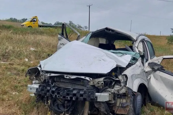 Accident dezastruos provocat de un șofer beat și fără permis. În mașină se afla și un minor