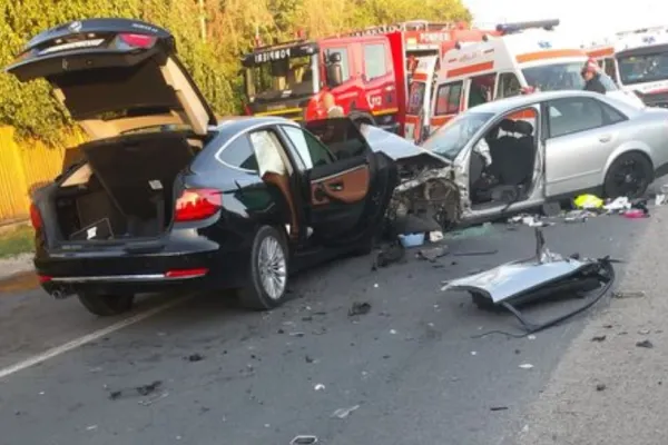 Accident grav, la Pucioasa. Trafic BLOCAT după o coliziune între 4 autoturisme