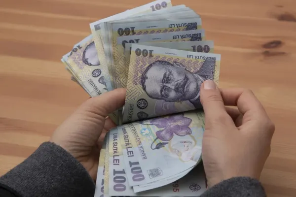 Majorarea plafonului de impozitare a pensiilor la 3.000 de lei, urgenţă a coaliţiei PSD-PNL. Anunțul premierului Ciolacu