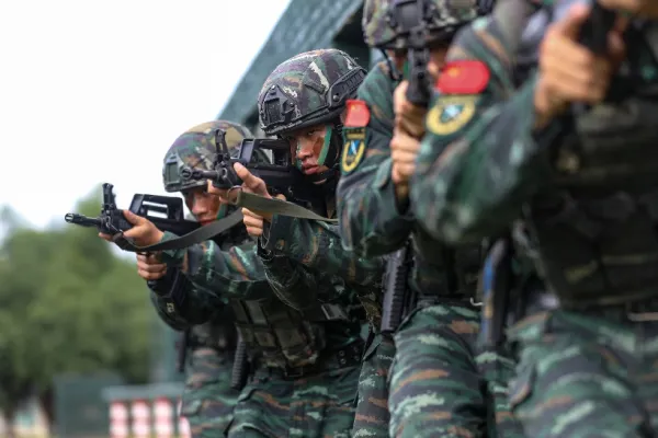 China își aduce armata la granițele Uniunii Europene. Statele NATO, în alertă!