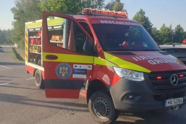 Accident rutier în localitatea Măriței, Suceava.  Intervenție contracronometru a echipei de descarcerare. Patru răniți au necesitat spitalizare