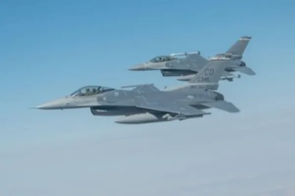 Rușii pun 170.000 de dolari la bătaie pentru primul F-16 doborât în Ucraina