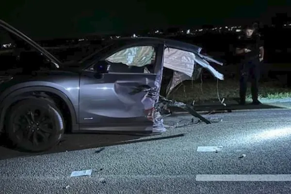 Accident teribil la Târgu Jiu: o mașină s-a rupt în două în urma impactului. Cum s-a produs evenimentul rutier