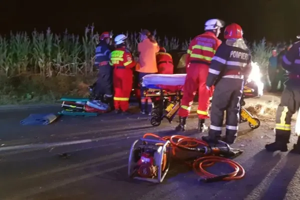 Accident înfiorător, în Argeș: un mort și doi răniți, după ce au căzut cu ATV-ul într-o râpă
