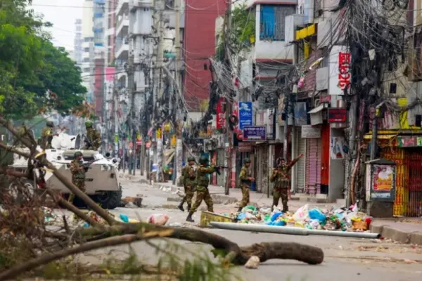 Un laureat Nobel, propus premier în Bangladesh. Țara este în pragul colapsului după ce fostul prim-ministru a fugit și armata a preluat controlul