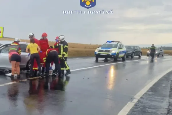 Accident grav pe DN1, în Brașov. Doi oameni au murit, alți 5 sunt răniți, printre care și doi copii