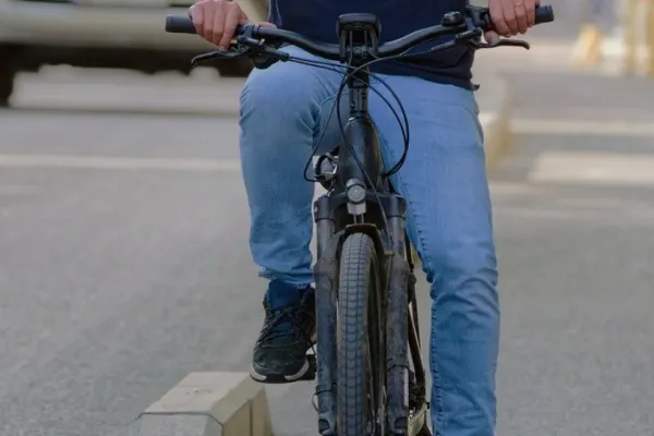Un polițist a ucis un biciclist de 32 de ani. Accident rutier cumplit