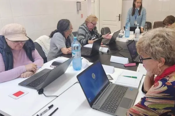 Plata pensiilor se face cu întârziere și în martie, pentru beneficiarii care nu au card. Care este motivul?