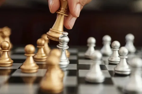 Tentativă de otrăvire la un campionat de șah din Rusia. Cum a încercat o jucătoare să elimine concurența - VIDEO