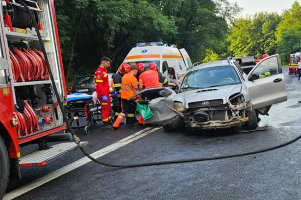 Accident grav, e DN1, lângă Sibiu. Patru persoane au ajuns la spital