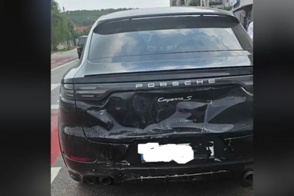 Senator PNL, implicat într-un accident, în Gorj, după ce s-a ciocnit cu o dubă