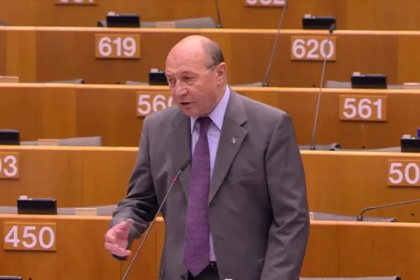 Traian Băsescu atacă Guvernul după inundațiile catastrofale: ”RO-ALERT...Guvernul inundat de incompetență”