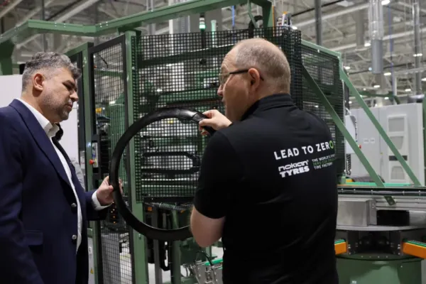 Ciolacu: Anul viitor vom putea cumpăra anvelope produse în România. E un exemplu al unei reuşite care reuneşte un investitor de calibru internaţional, autorităţi locale şi Guvern