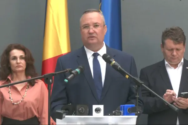 Nicolae Ciucă, la deschiderea anului școlar, la Sebeș: „Meseria este brățară de aur”