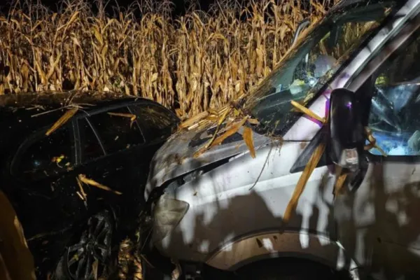 Accident șocant, pe o șosea din Mureș: un microbuz plin cu copii s-a izbit violent de o mașină