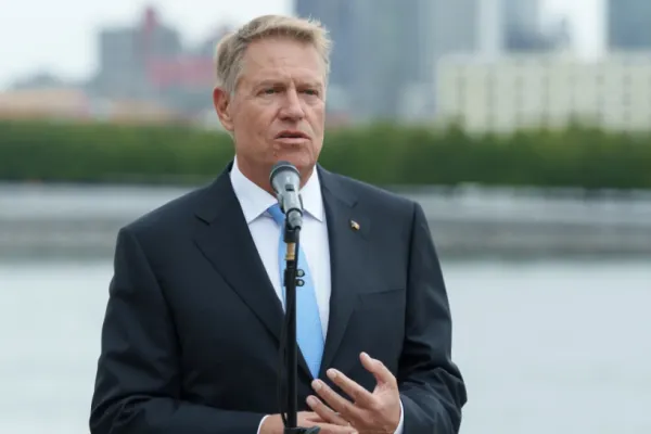 Iohannis, atac direct la Ciolacu: E mai bine să-l întrebați pe prim-ministru cum ne-a spus tuturor că va obține un portofoliu economic la Comisia Europeană și a obținut unul social