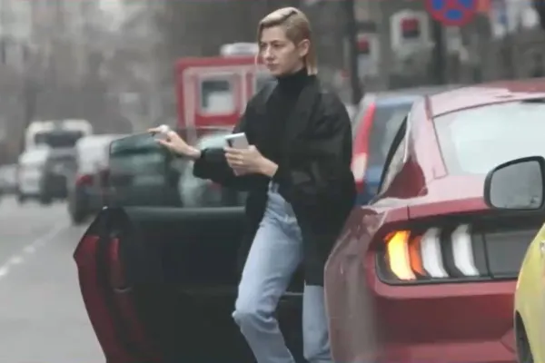 Lidia Buble a încălcat din nou regulile de circulație. Artista s-a ales cu o amendă usturătoare și va fi pieton pentru 60 de zile