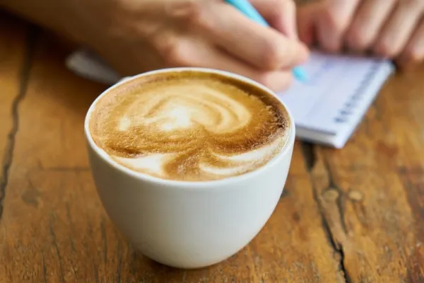 Acest tip de cafea este cel mai periculos pentru sănătate și totuși foarte multă lume îl consumă în fiecare zi