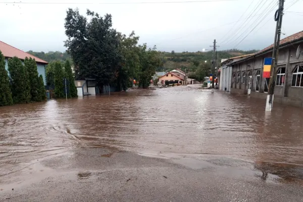 Cod gaben de inundații pe râul Prut. Viitura vine din Ucraina