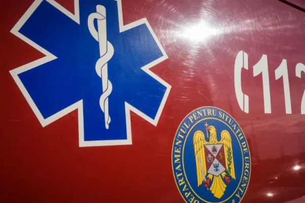 Autobuz plin cu pasageri, implicat într-un grav accident, în Drăgoiești, jud. Suceava. Planul ROȘU de intervenție, activat: 3 victime