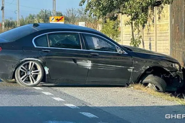 Accident rutier provocat de un polițist care s-a urcat beat la volan