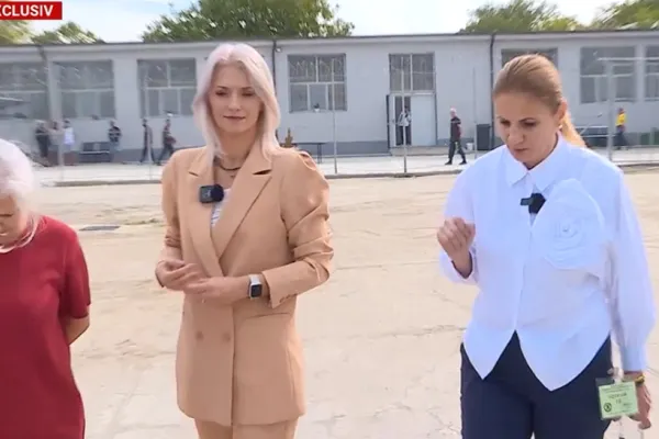 Anca Alexandrescu, alături de ministrul Justiției, Alina Gorghiu, reportaj manifest din peniteciar. Tineri nenorociți de droguri, mărturii din spatele gratiilor