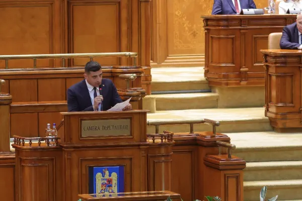 Cum arată moțiunea de cenzură a partidului AUR împotriva Guvernului Ciolacu: critici dure - cum a îndatorat țara
