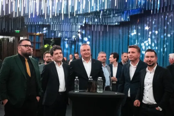 Nicolae Ciucă și Nicușor Dan, întâlnire informală cu oamenii de afaceri