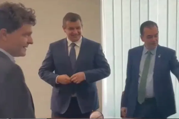 Manevrele pentru referendum. Nicușor Dan face planul cu Ludovic Orban: ce jocuri se fac în spatele ușilor închise