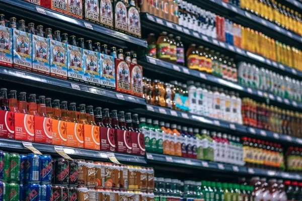 Ce alimente putem mânca, chiar dacă sunt expirate. Nutriționist: „Le cumpăr din frigiderul cu preț redus/vânzare accelerată”